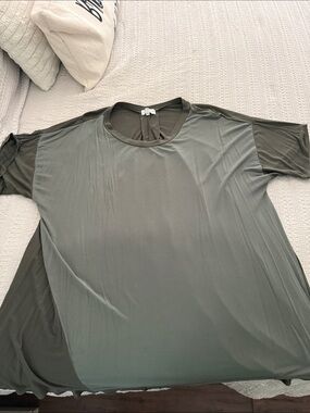 Piko 1988 Olive Green and Dark Olive Tunic